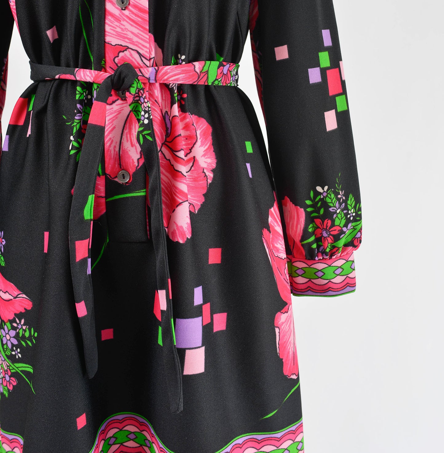 Vintage 70s Black Floral and Geometric Print Shift Dress with Tie Belt size M