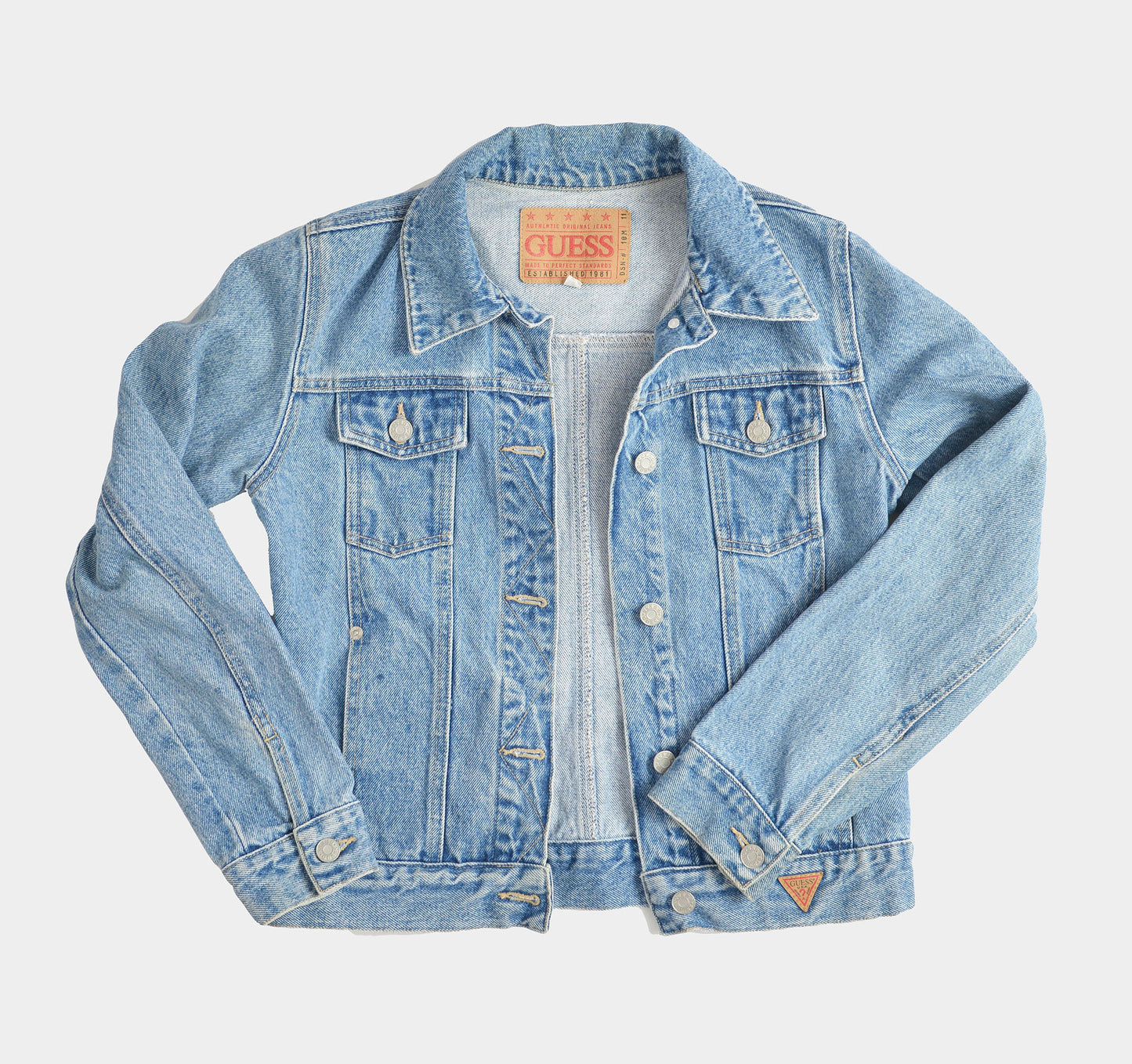 Vintage 1990s denim Guess short fitted jean jacket.