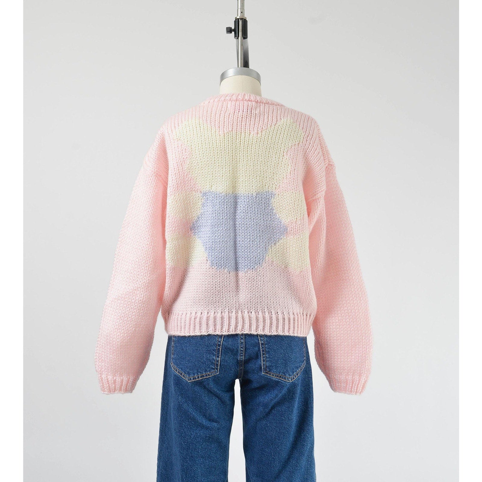 Vintage 1980s kawaii pink teddy bear sweater. Chunky acrylic knit. 