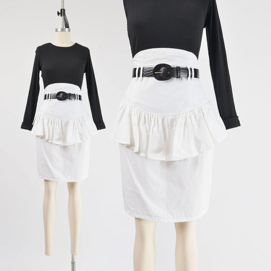 Vintage 1980s white ruffle waist pencil skirt. 