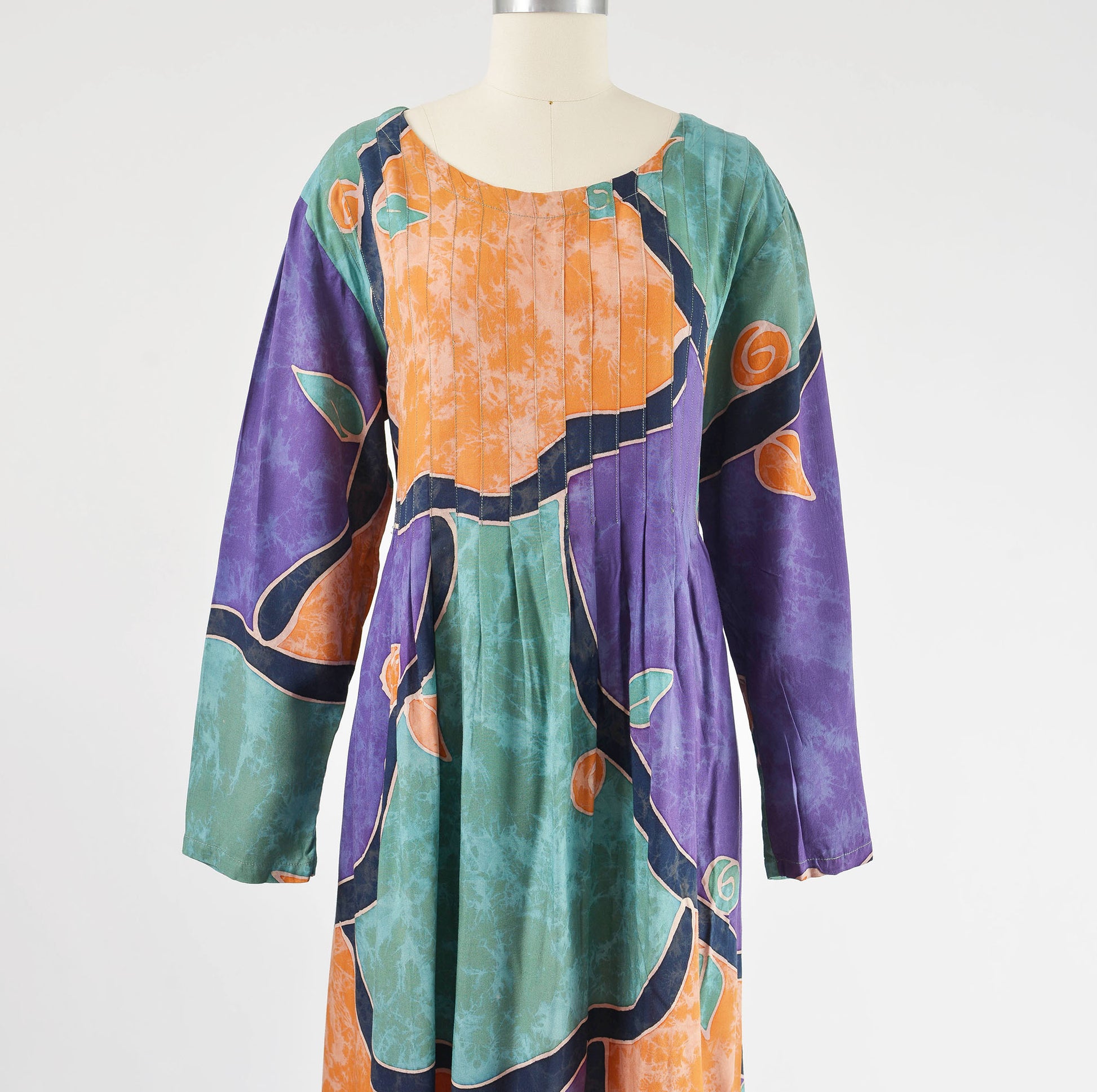 Vintage 90s batik print boho long sleeve maxi dress. 