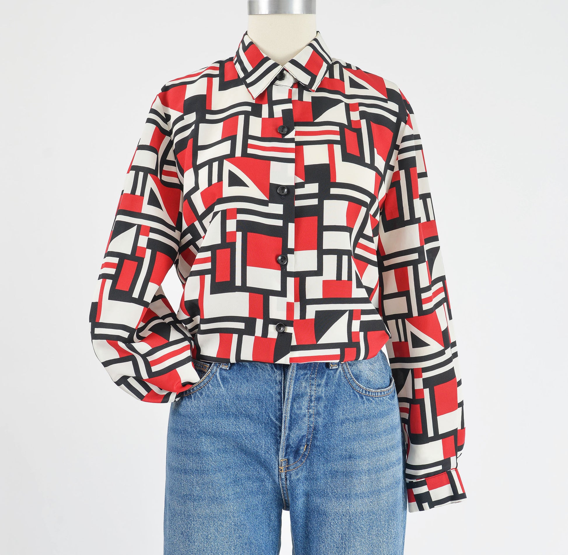 Vintage 90s Y2K geometric print collared button down blouse. 