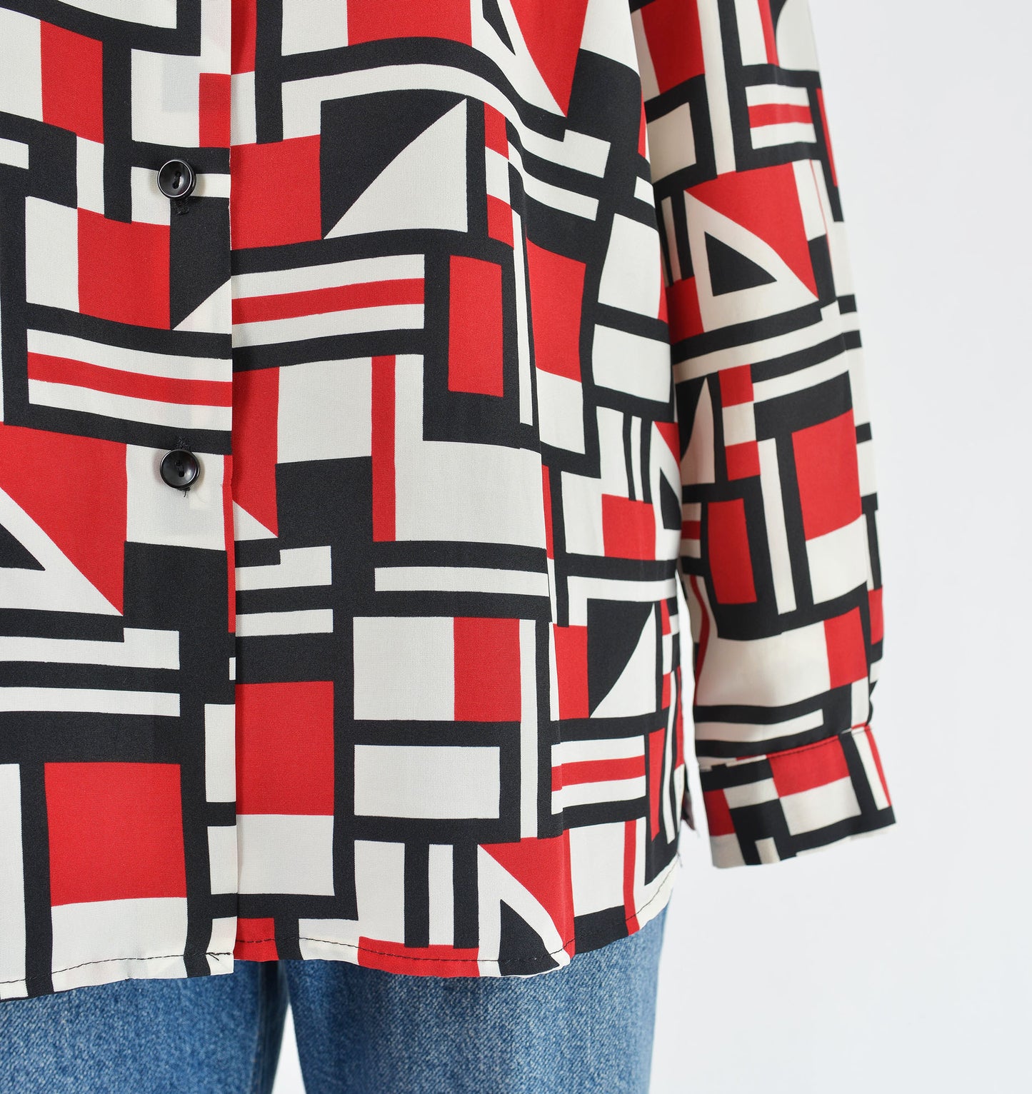 Vintage 90s Y2K geometric print collared button down blouse. 