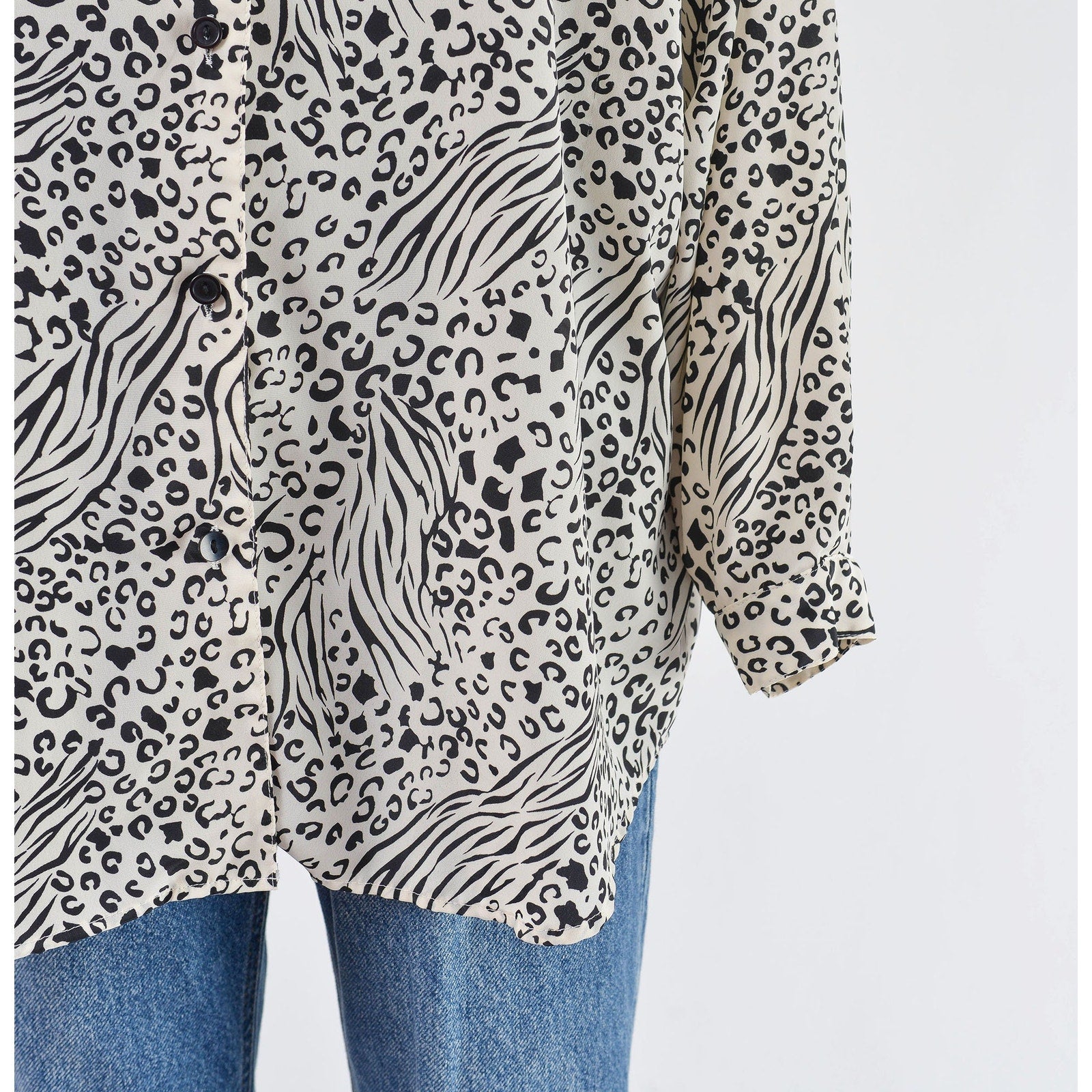 Vintage 1990s black and white leopard animal print button down blouse. 