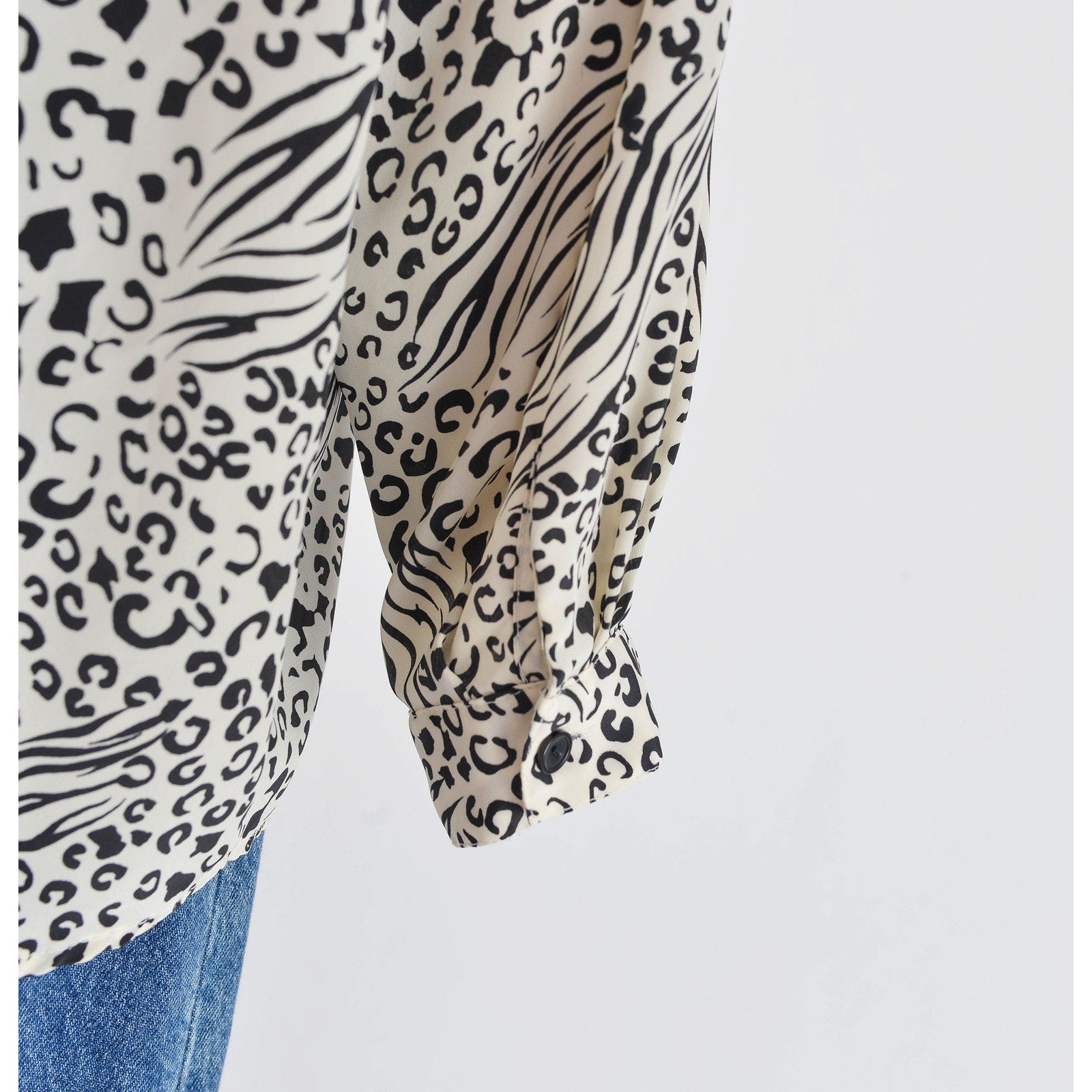 Vintage 1990s black and white leopard animal print button down blouse. 