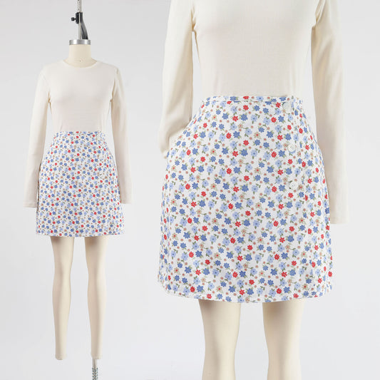 Vintage 90s white and blue cotton floral print skort. 